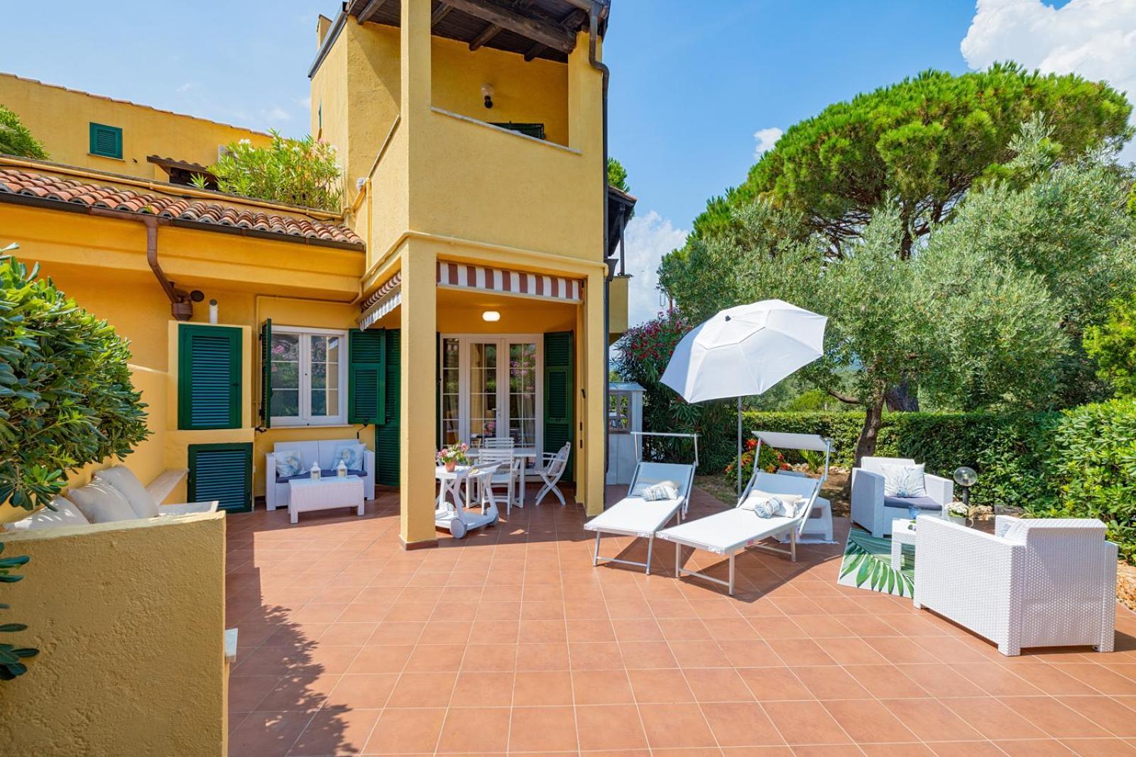 Isabel Beach And Bike Finale Ligure Exterior foto